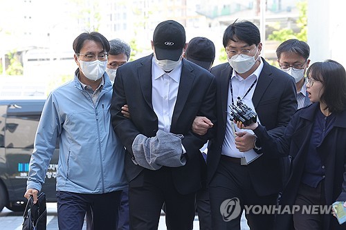 폭행 시비 사건에서 살인 혐의 재판이 진행되는 모습 관련 이미지