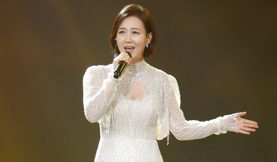 장윤정의 신곡과 방송 및 콘서트 활동