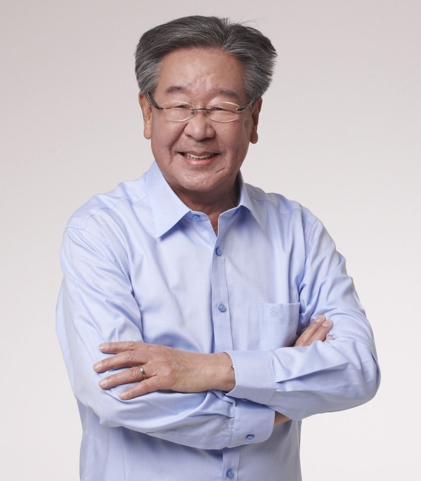 김민자 배우와 최불암의 방송 출연 배경을 설명하는 이미지